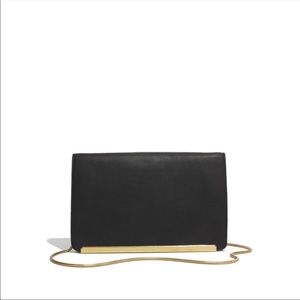 Madewell. Everyday clutch in black leather
